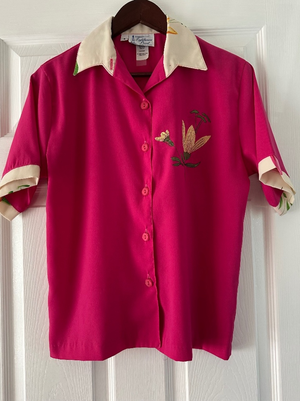 Lighthouse Point Button Down Collared Short Sleeve Fuchsia Top Size S/M NWOT